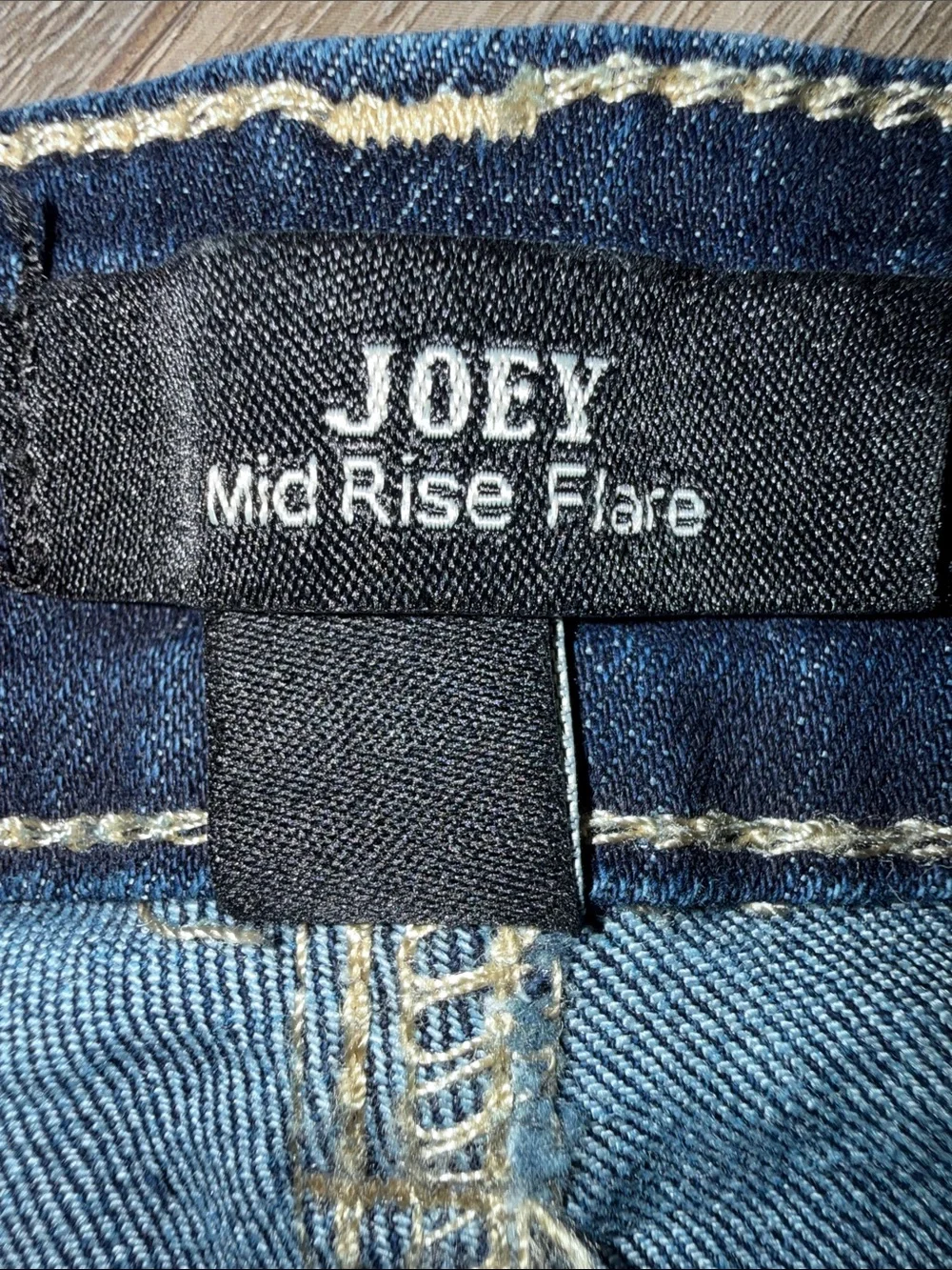 True Religion Joey Mid Rise Flap Flare Dark Wash Jeans - Picture 12 of 16